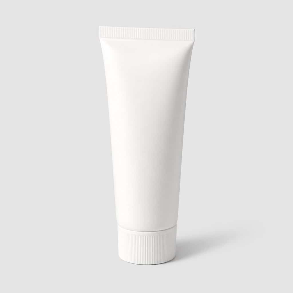Tube de soin matifiant resserrant les pores pour peau grasse